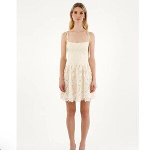 Ivory Lace Dress by Especia